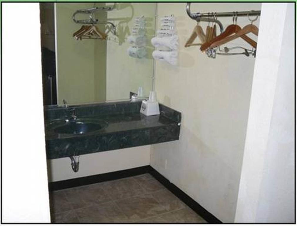 Budget Inn - Gastonia Room photo